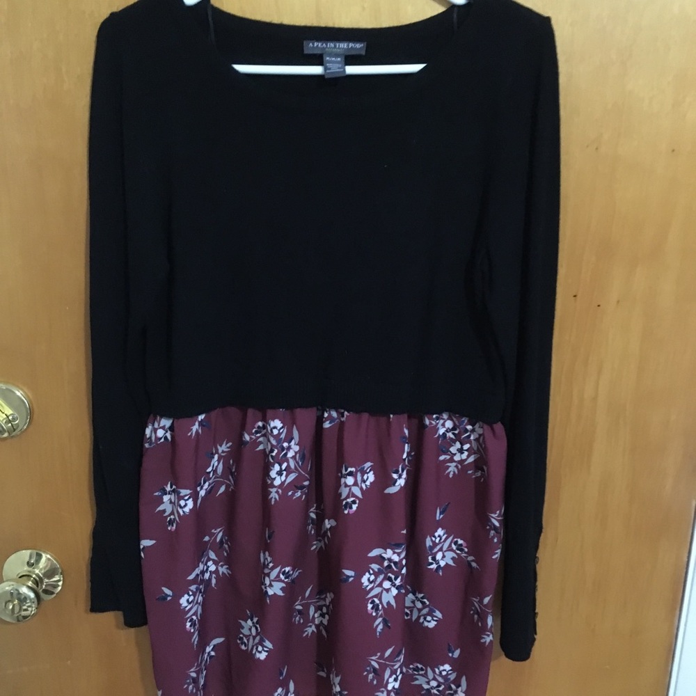 Flowy maternity blouse.